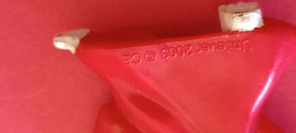 Antiga figura dos gelados Olá SKELLY unilever 2003 tamanho 4 cm