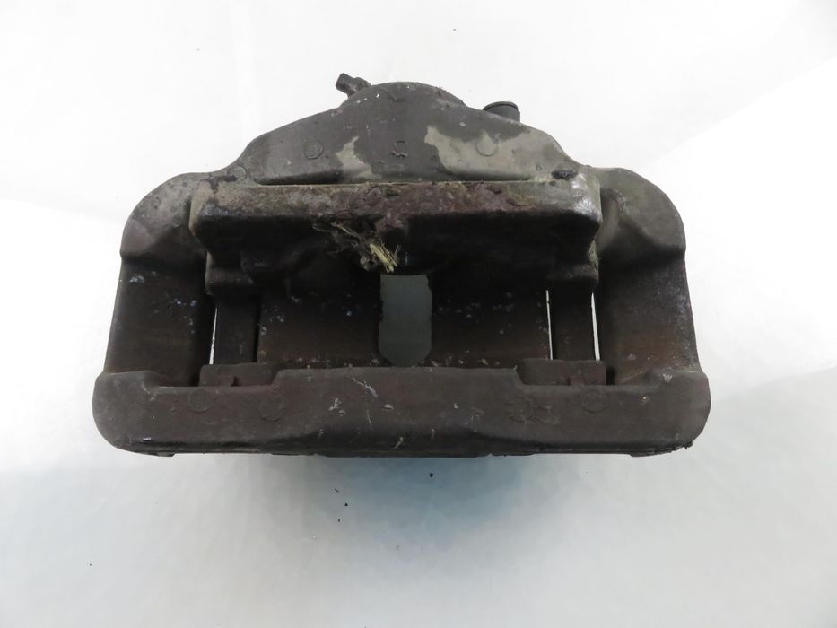 Zacisk Prawy Przód Bmw 7 E65 740 D