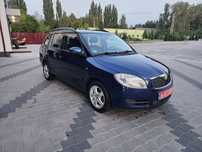 Skoda Fabia 1.6 бензин 2009