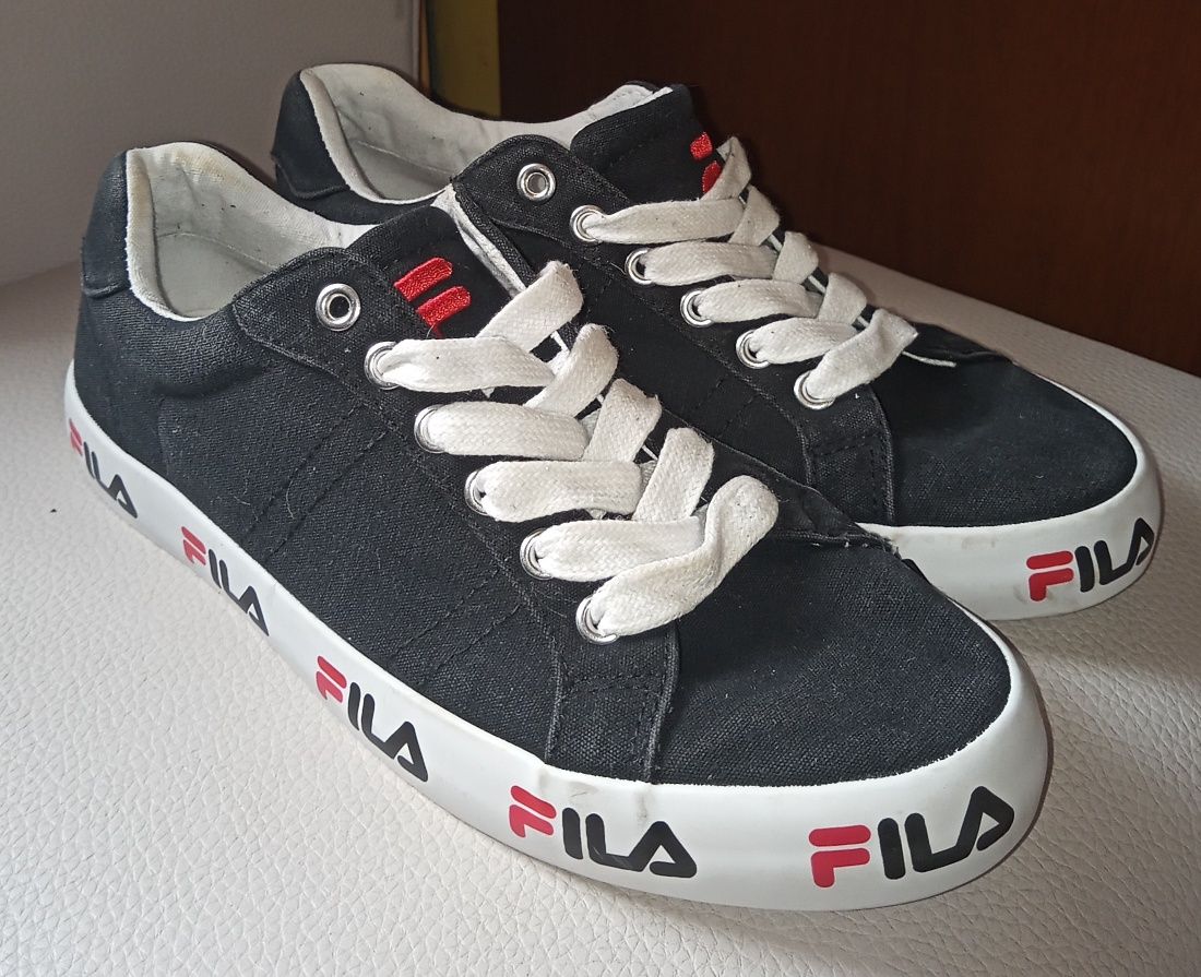 FILA tenisówki nr 39