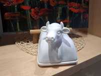 Maselnica porcelanowa biała