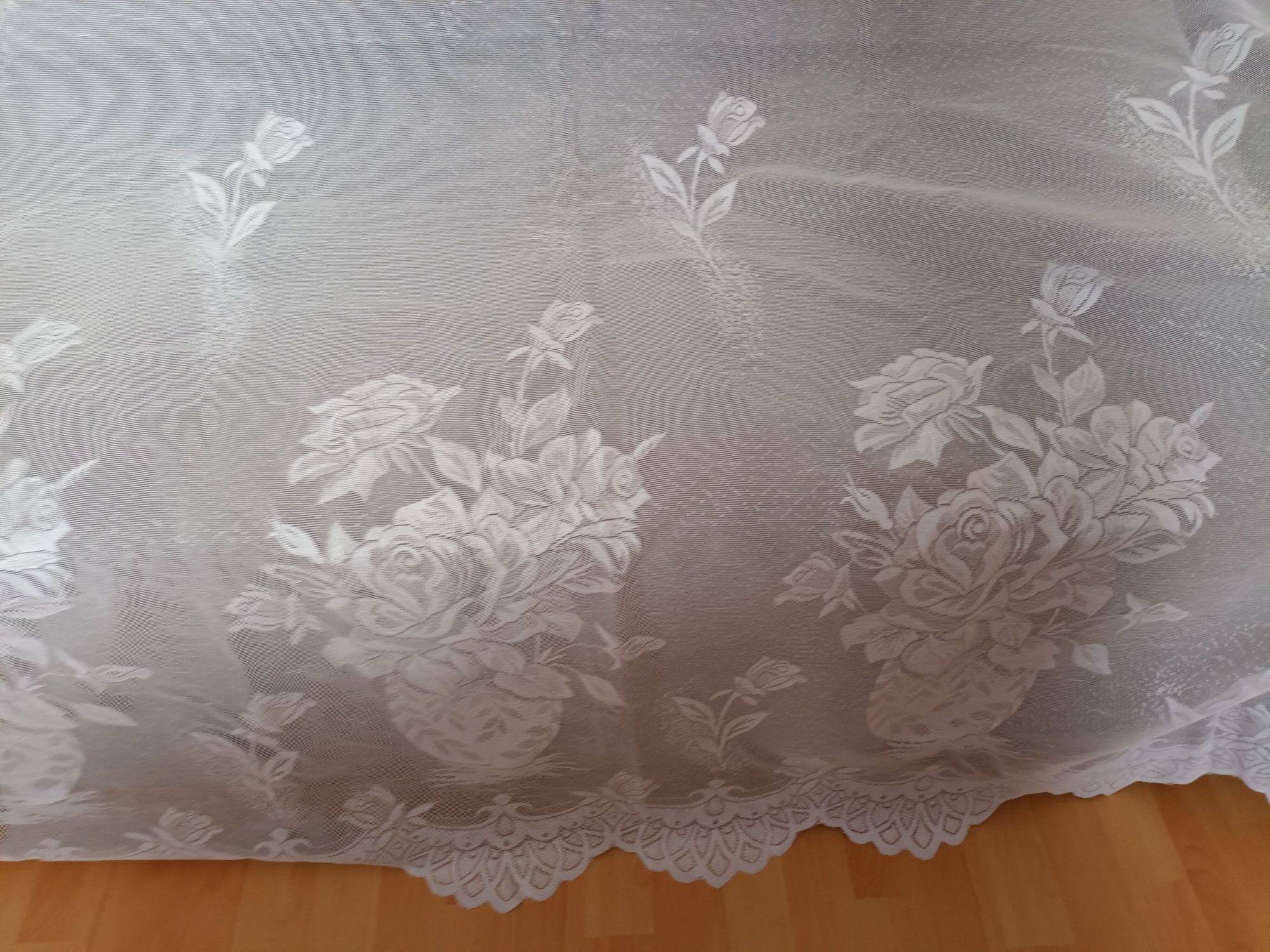 Firana delikatne kwiaty