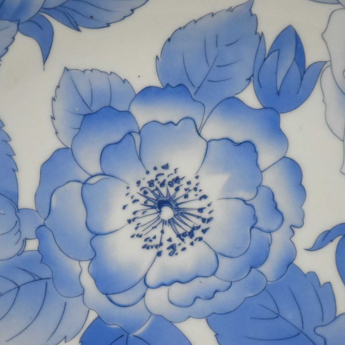 Prato de bolo porcelana Artibus, decorado com flores