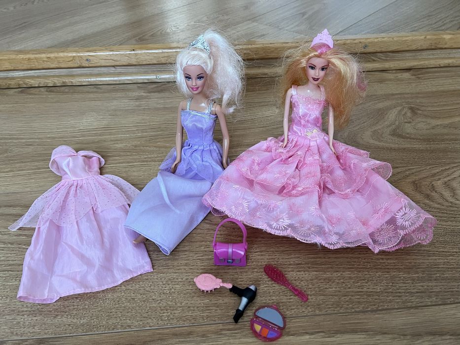 Лялька Барбі