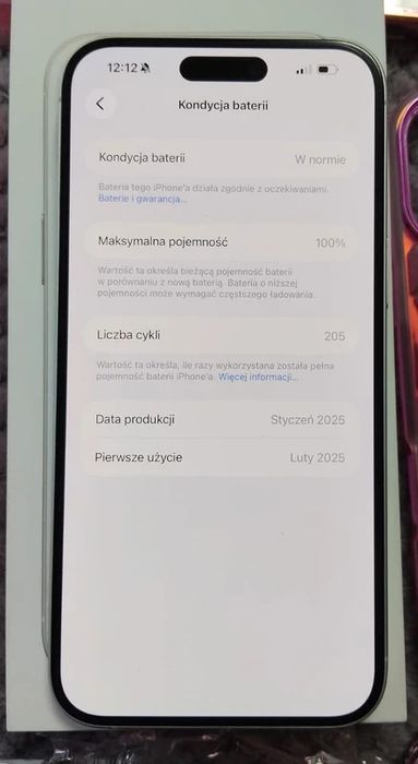 iPhone 16 plus biały