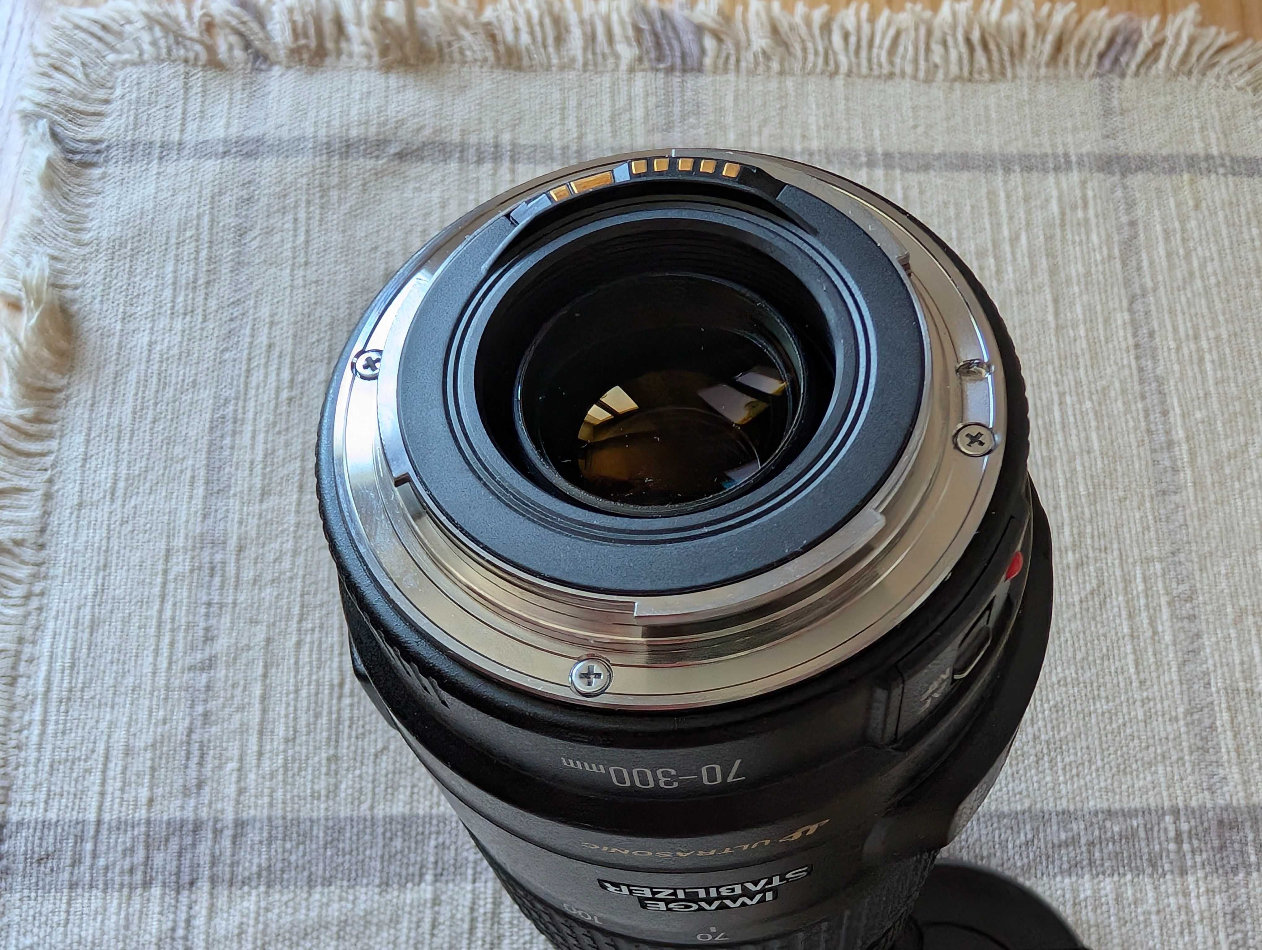 Canon EF 70-300 мм f/4.0-5.6 IS USM