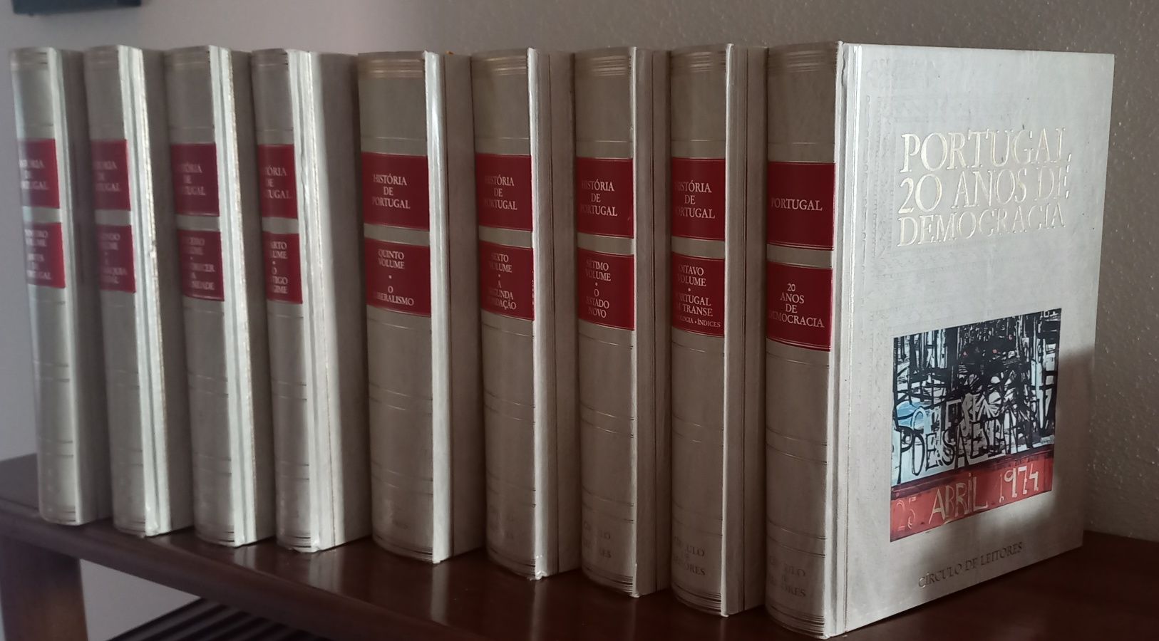 9 Volumes da obra" História de Portugal"
