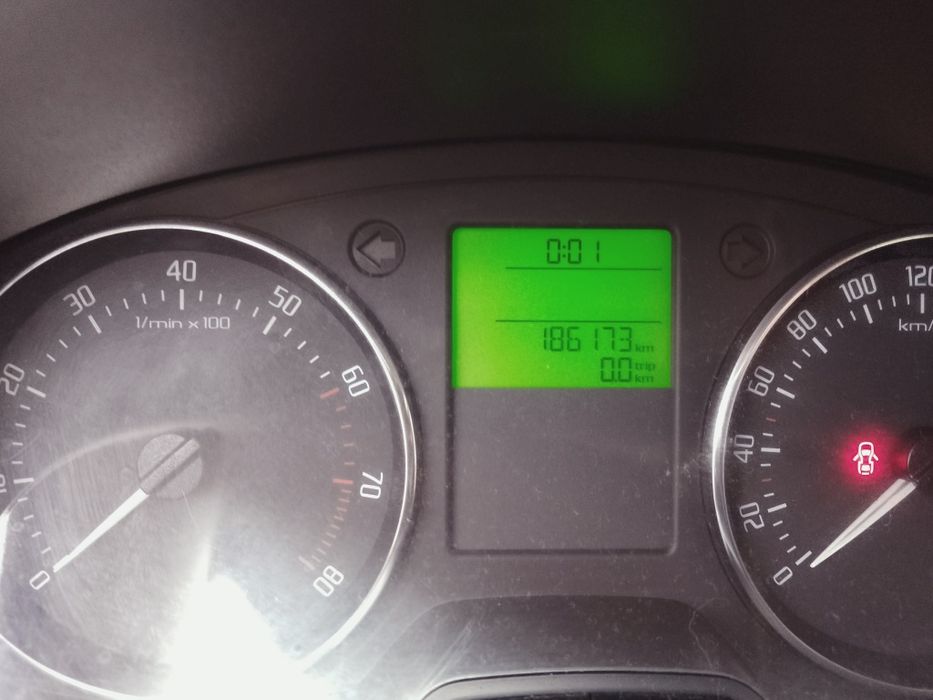 Sprzedam,Skoda fabia 1.2  2013r