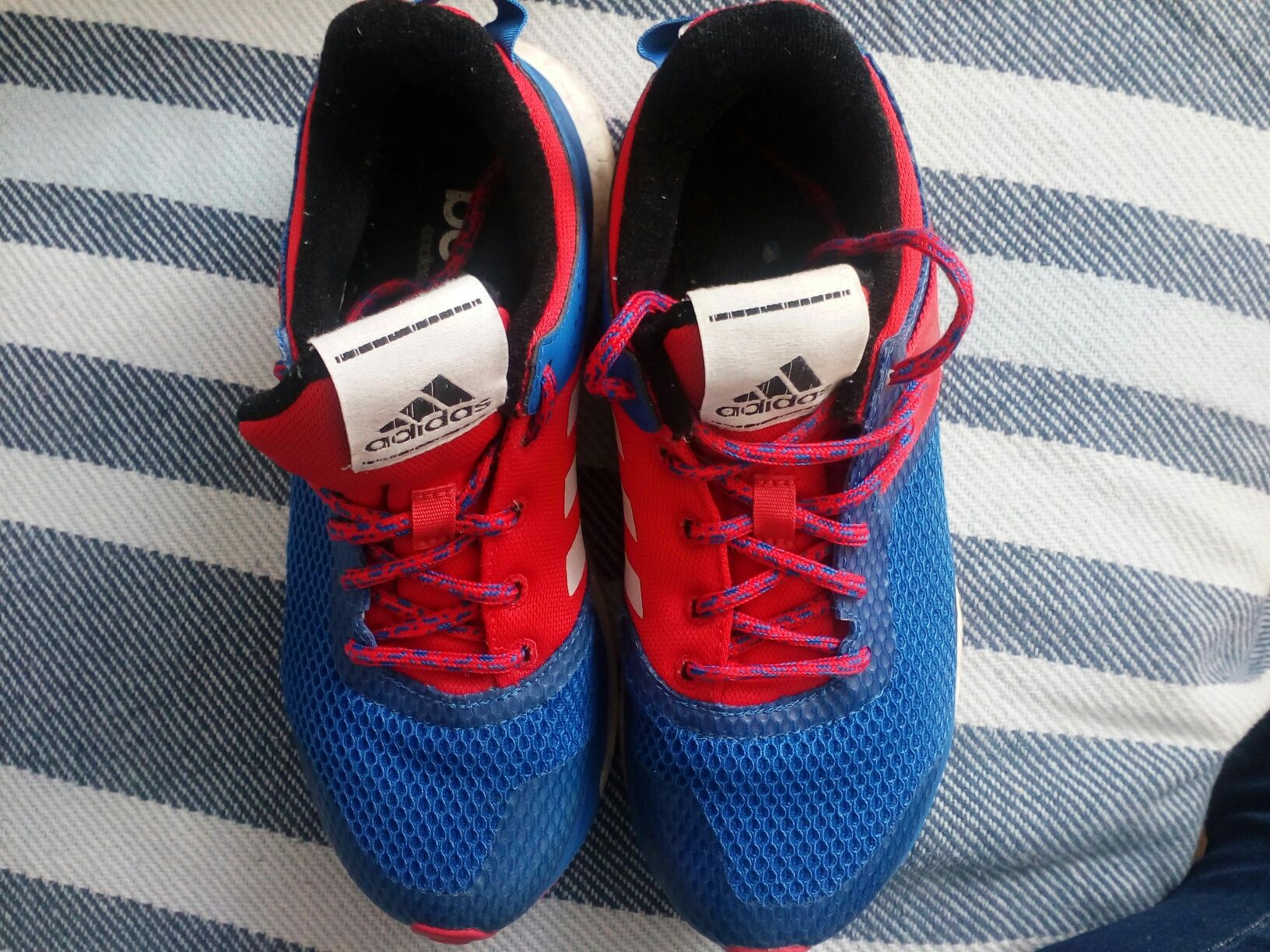 Buty sportowe adidas, czerwono-niebiesko-białe, rozmiar 38
