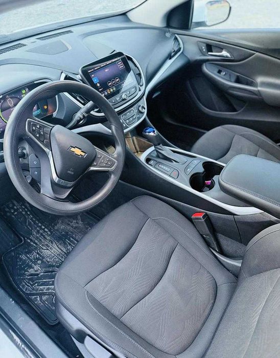 Chevrolet Volt 2019 1.5 PHEV AT (101 к.с)  LT Шевроле Волт плагин гібр