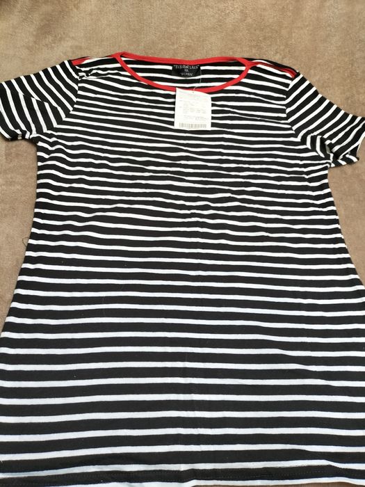 Футболка  женская