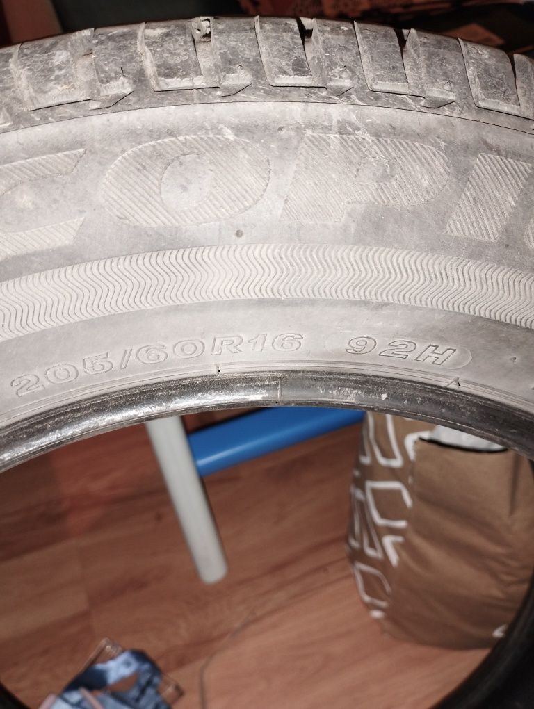 Opony letnie 205/60r16