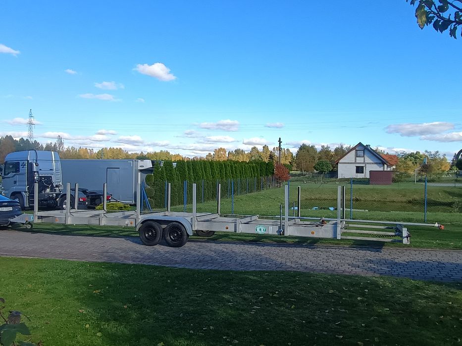 Przyczepa dłużyca do płyt warstwowywych blach więźby stal słupy maszty