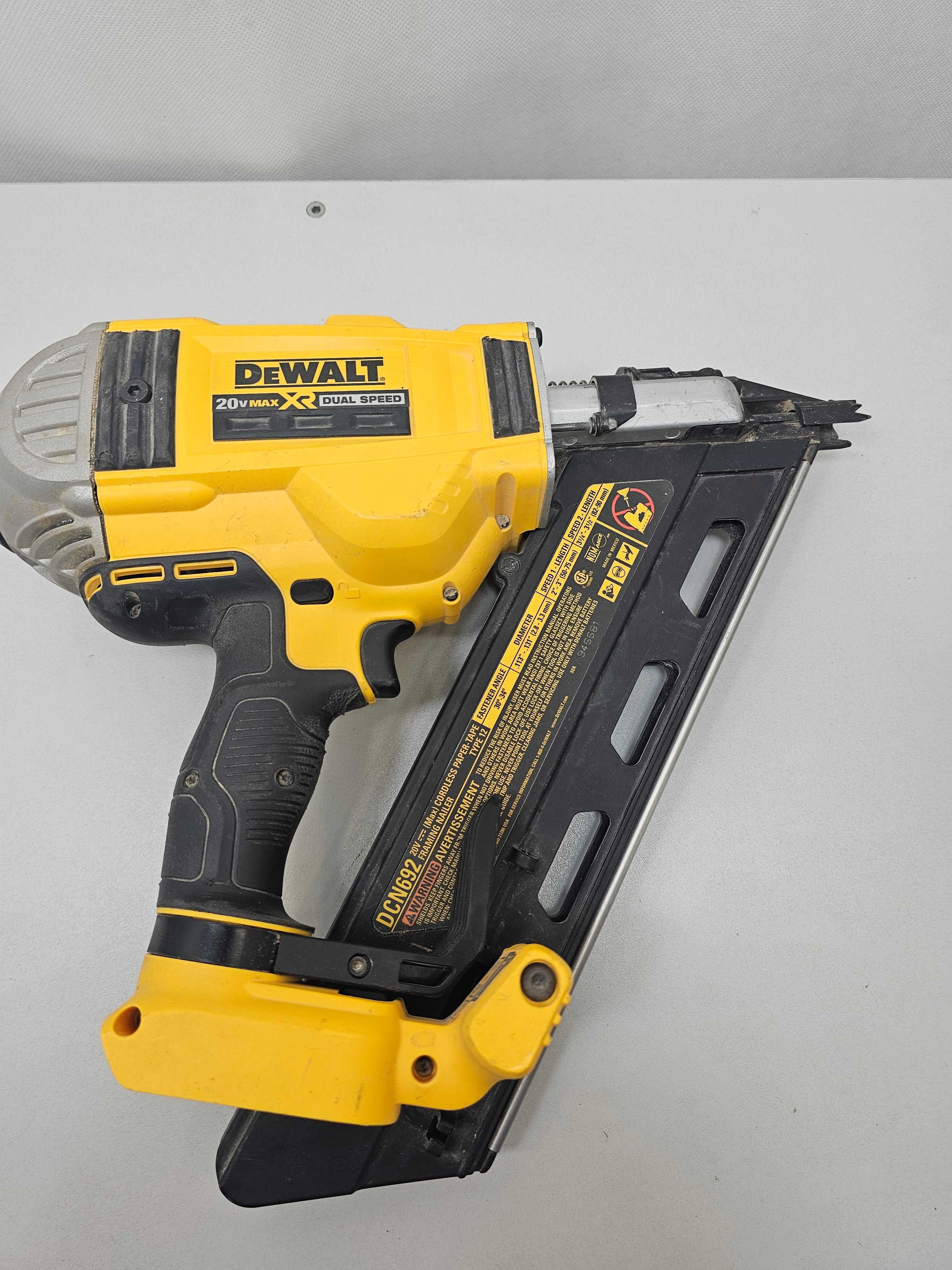 Gwoździarka Akumulatorowa DeWalt DCN692 * Komis Madej Gorlice
