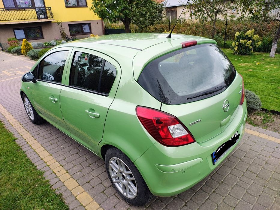 Opel Corsa D 2009r