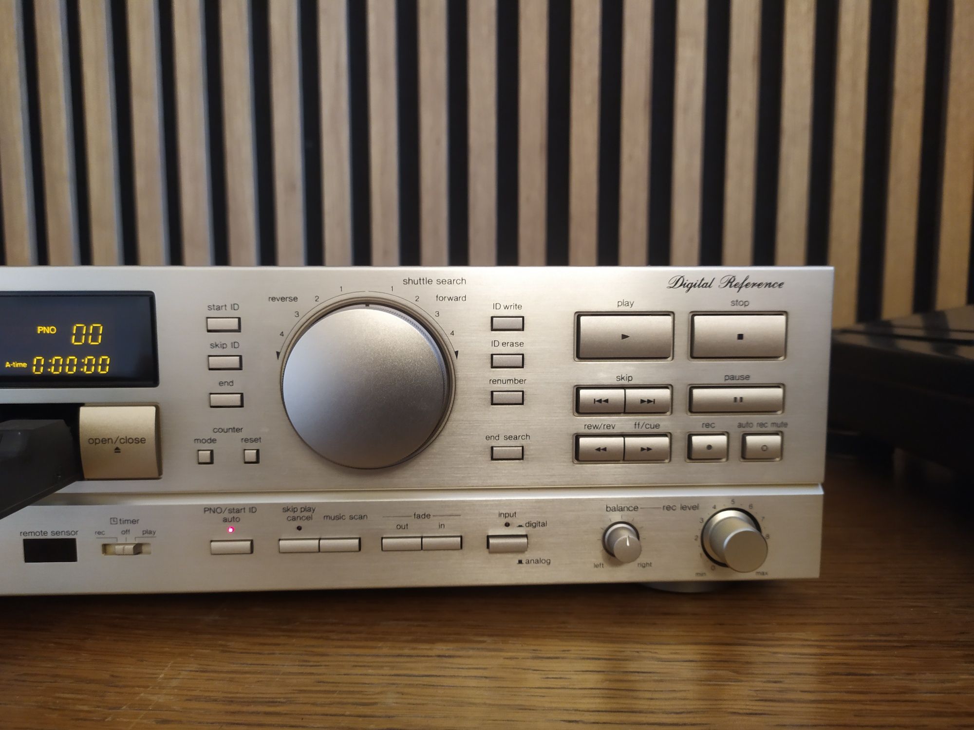 Technics SV DA 10