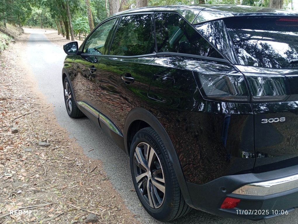 Peugeot 3008 híbrid dê 2022