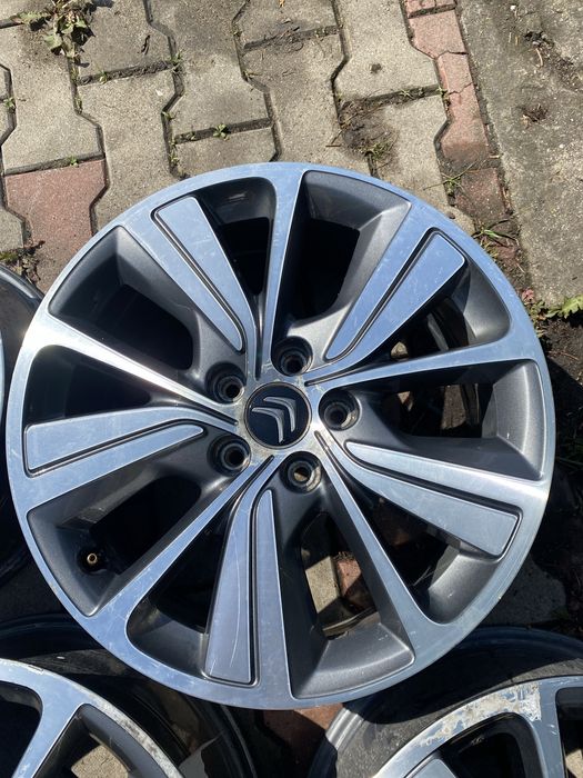 Felgi 17 Citroen C4 Picasso DS4 Berlingo Peugeot 5x108 ET50
