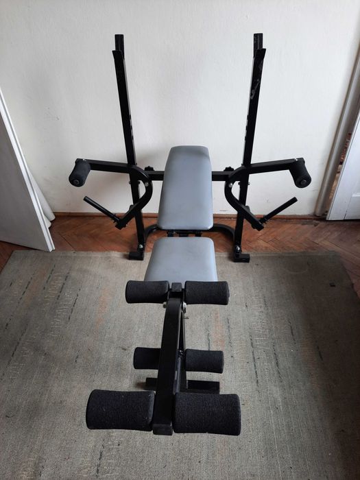 Zestaw kulturystyczny do treningu domowego: ławeczka, sztanga, hantle