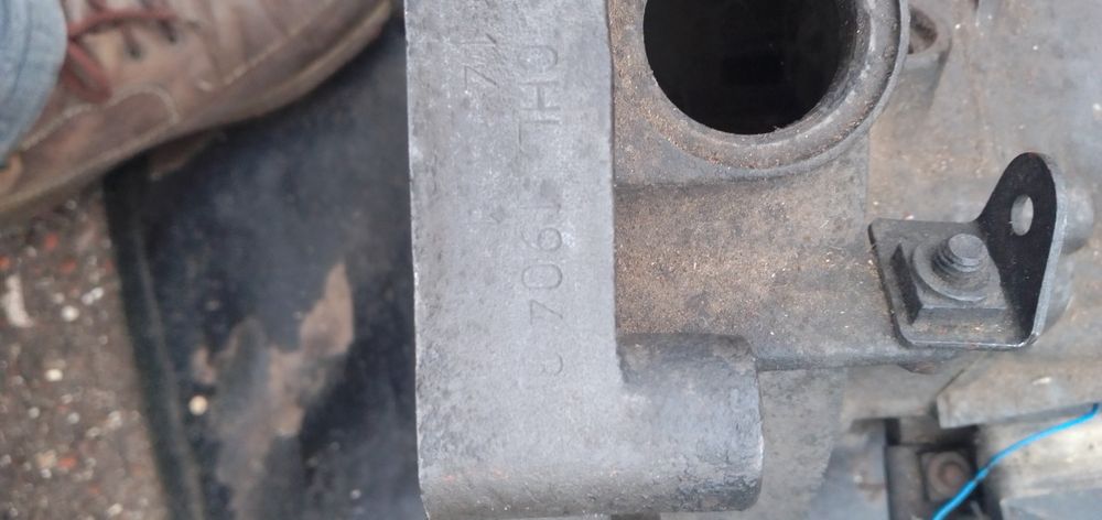 продам  коробка бу