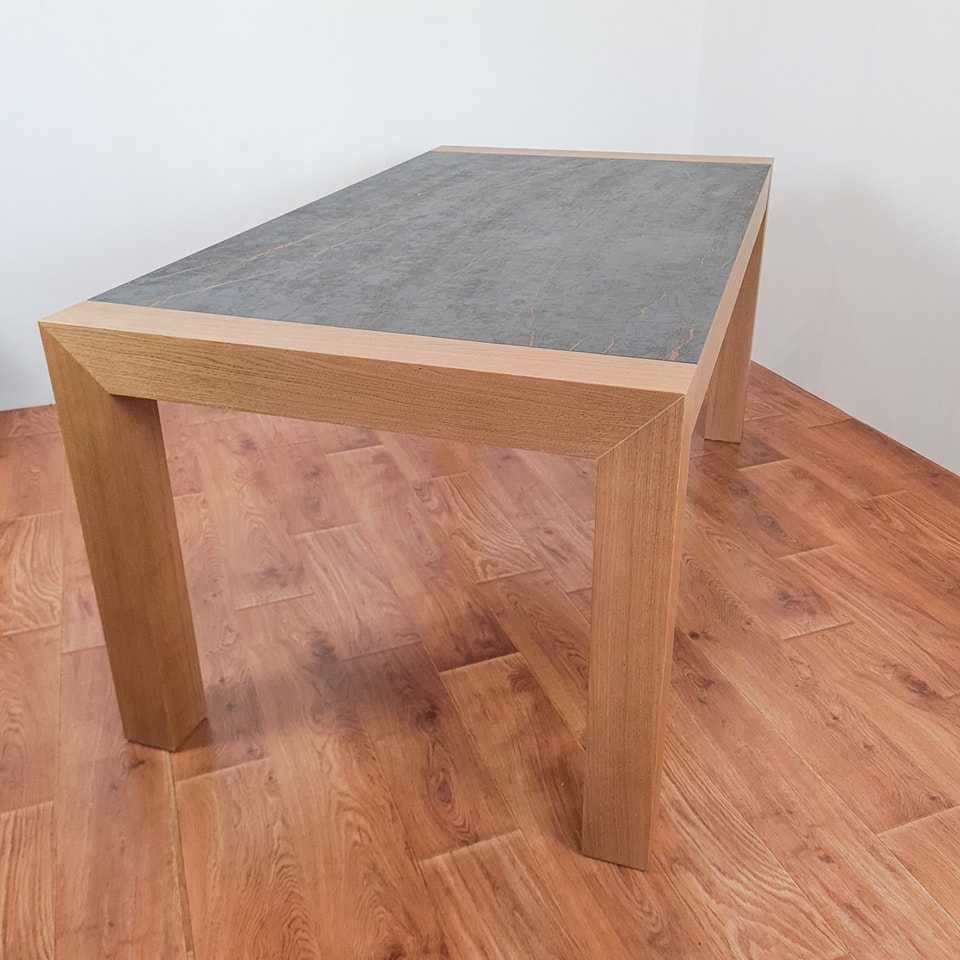 Stół z blatem kwarcowym + 6 krzeseł – elegancki i nowoczesny zestaw