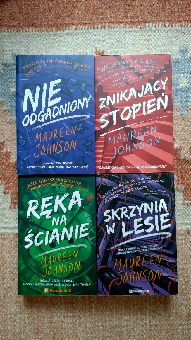 książki Nieodgadniony części 1-4 Maureen Johnson