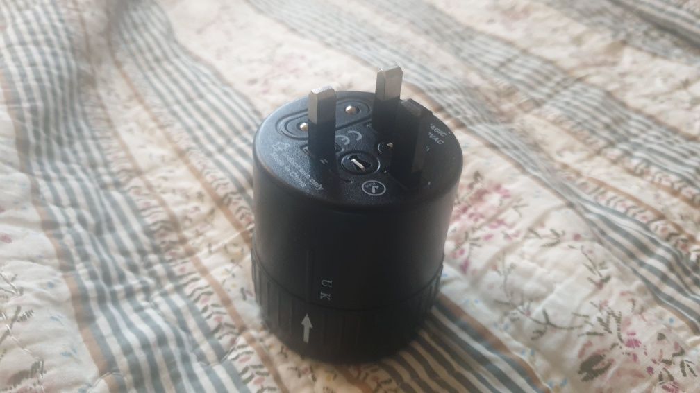 Adapter  do kontaktu