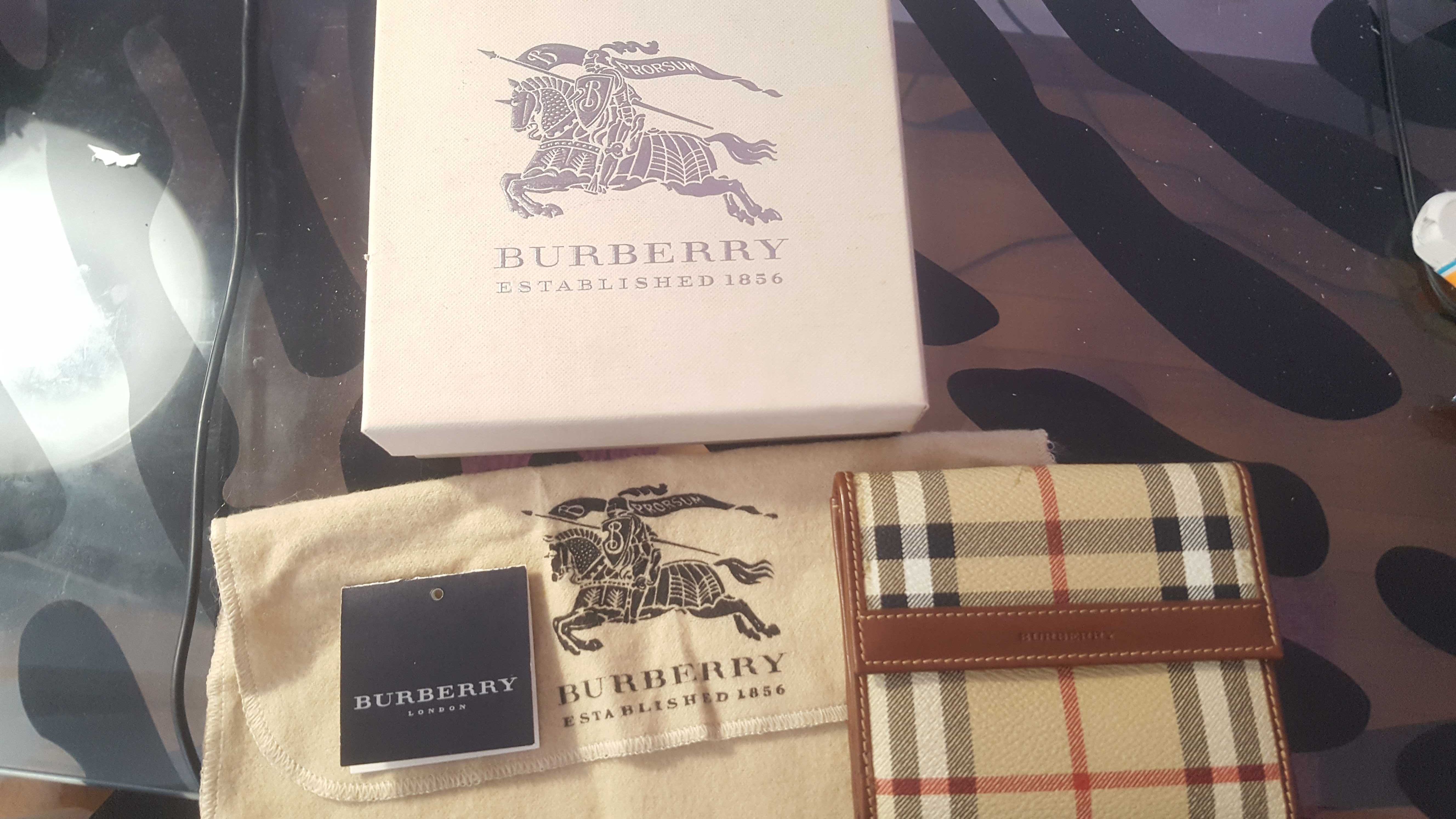 Carteira burberry nova | cred coin