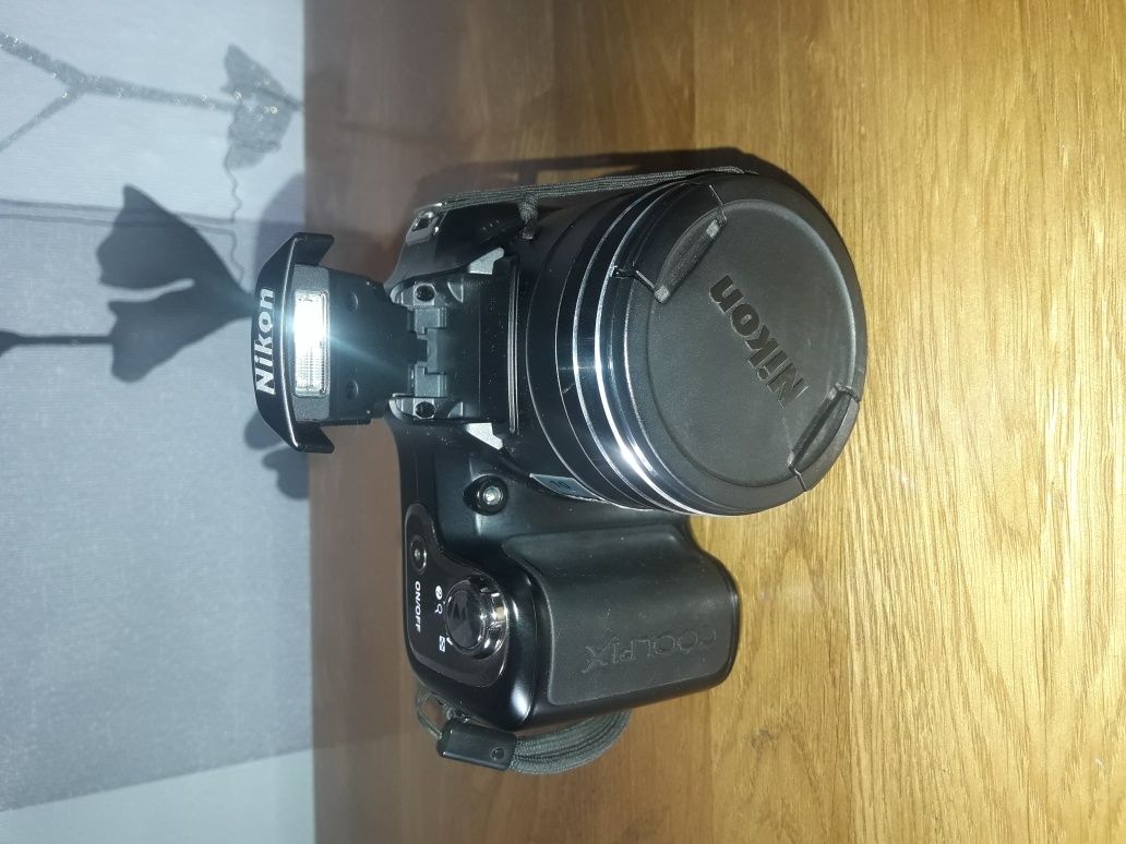 Продам фотоаппарат Nikon L 100