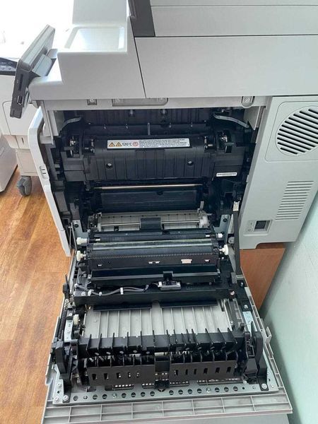 Лазерний Кольоровий МФУ А4 Ricoh MPC 305