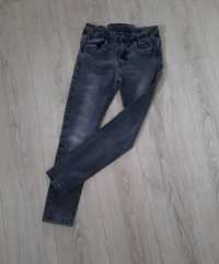 Spodnie jeansowe chłopięce 158
