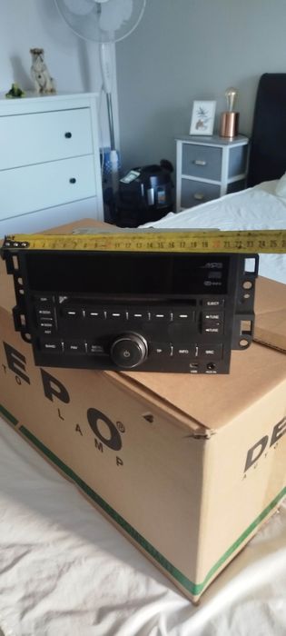 Autorrádio usado em bom estado, estava montado num Chevrolet Aveo