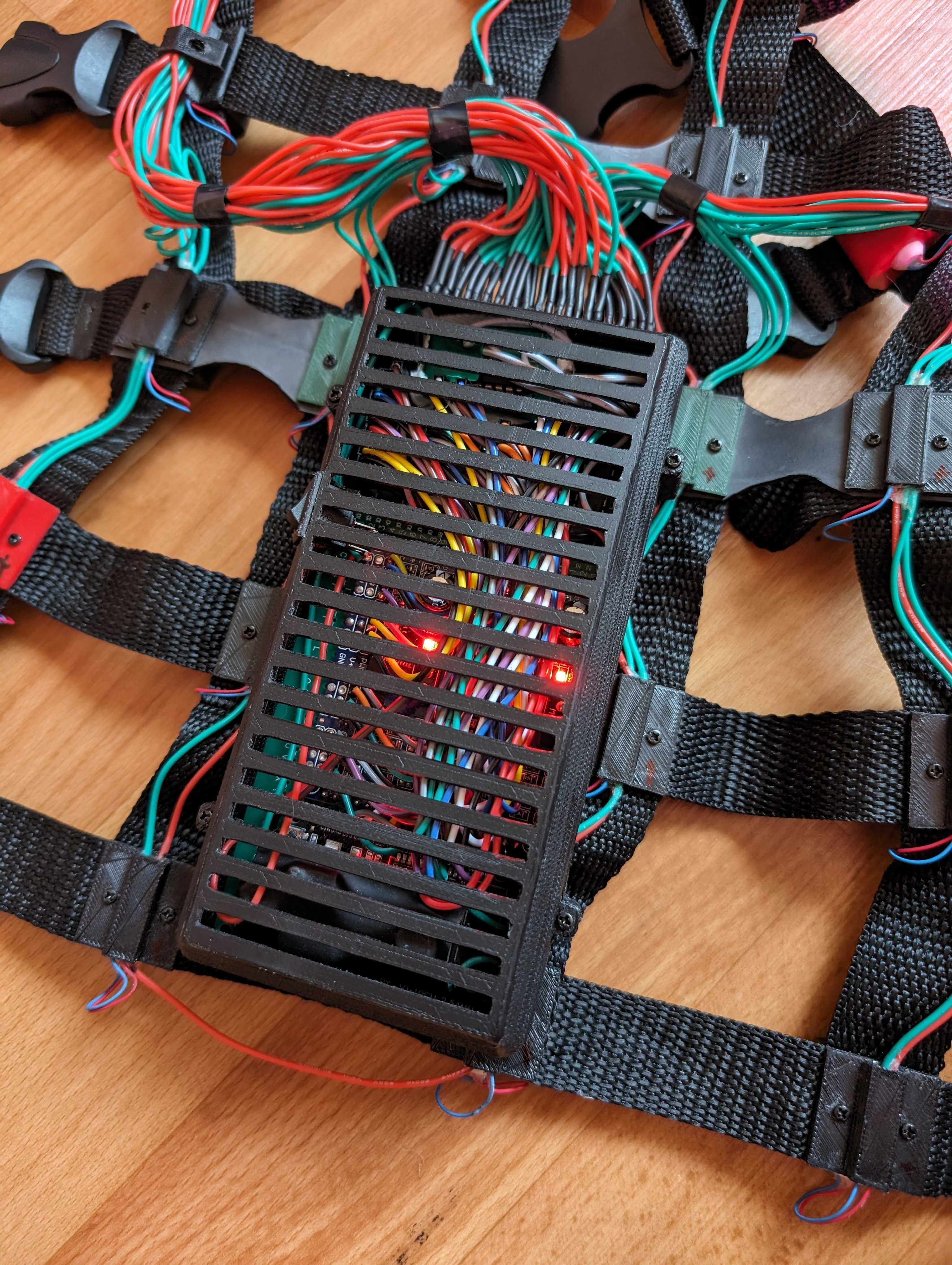 Вибро костюм bhaptics tactsuit x40 vr pico oculus