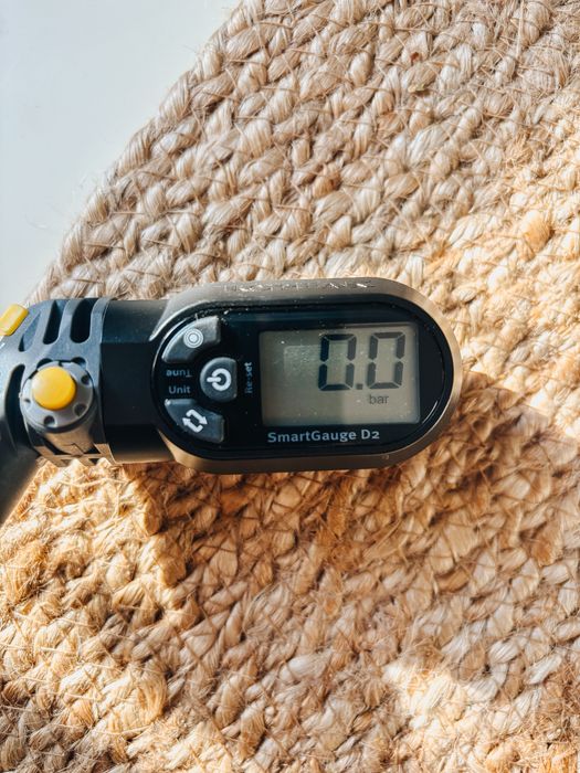 Topeak Smartgauge D2 manometr cyfrowy, super stan cisnieniomierz