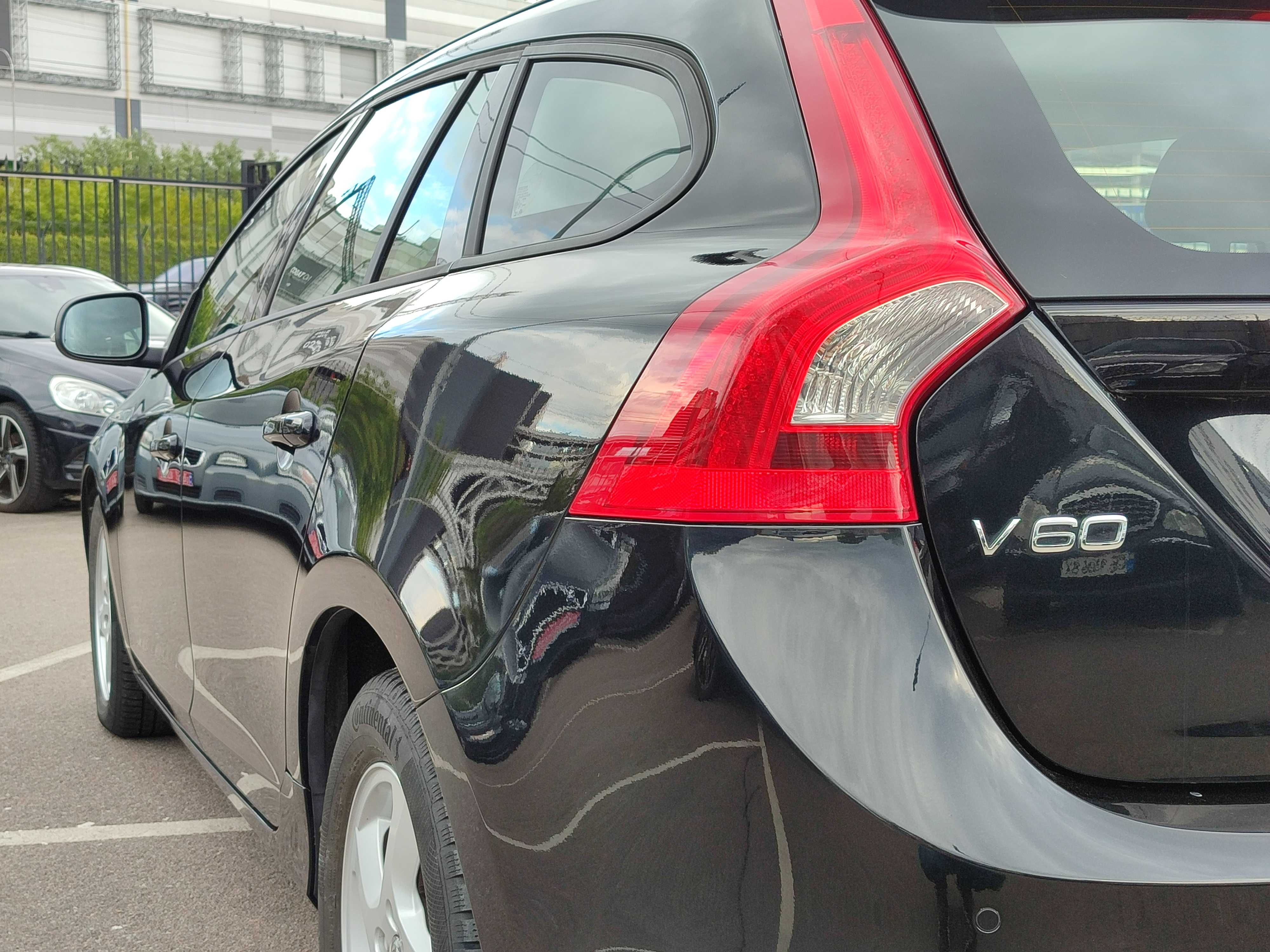 Volvo V60, 2011рік, 1,6л D2 дизель із Швейцарії ВІДЕО