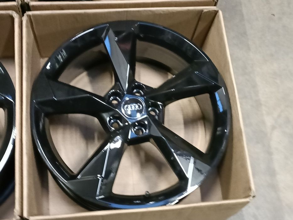 Alufelgi Felgi Audi 19 cali 5x112 A4 A6, Q2 Q3 SQ3