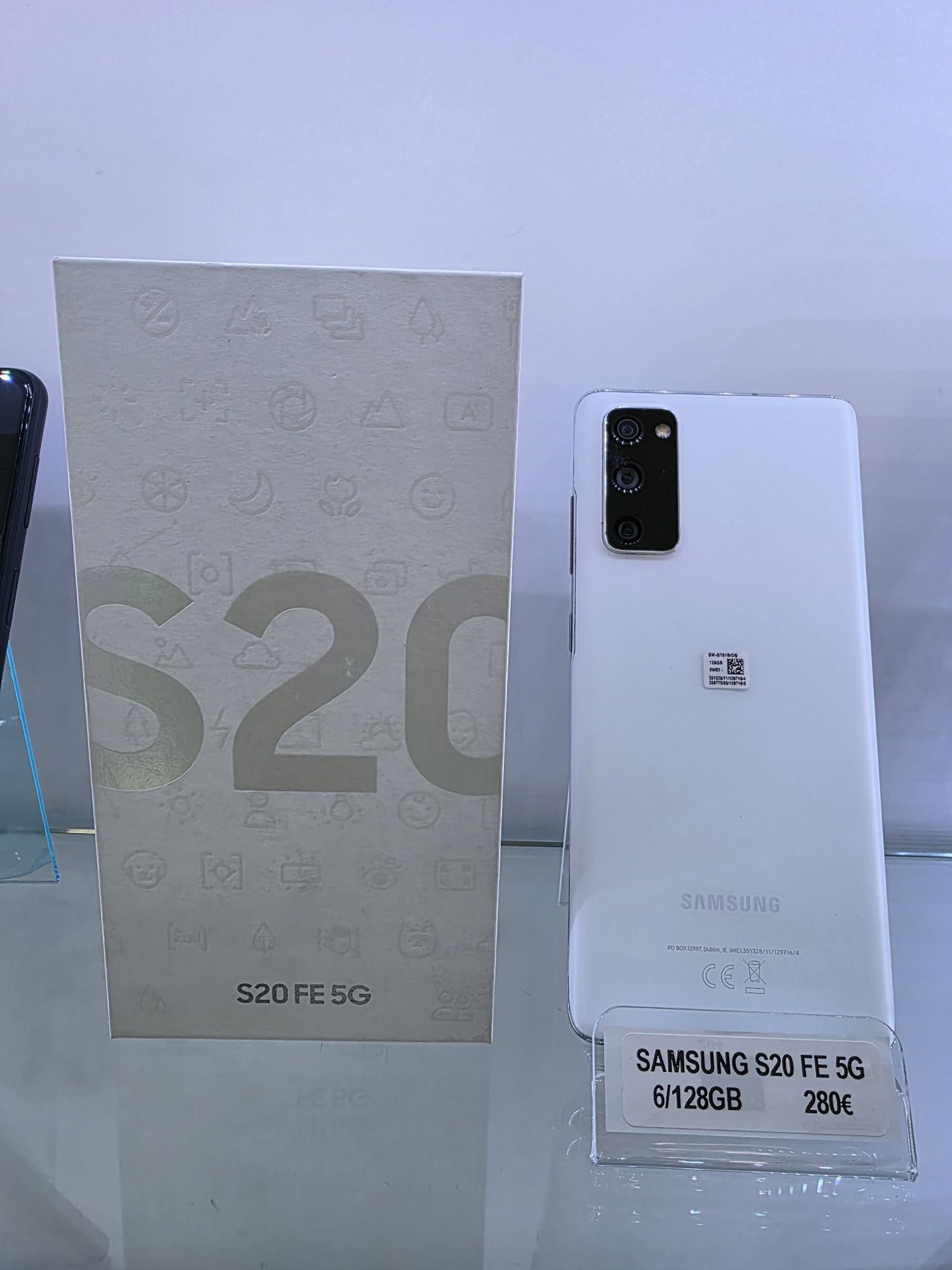 Samsung S20 FE 5G 128GB igual a novo