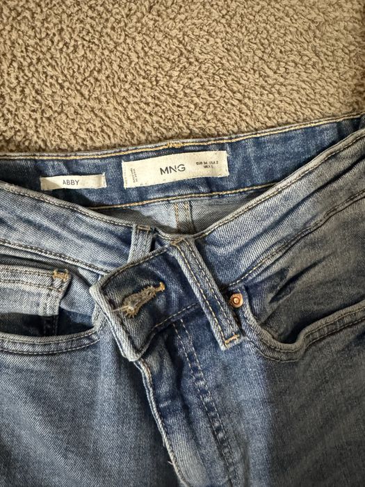 Джинси жіночі Mango