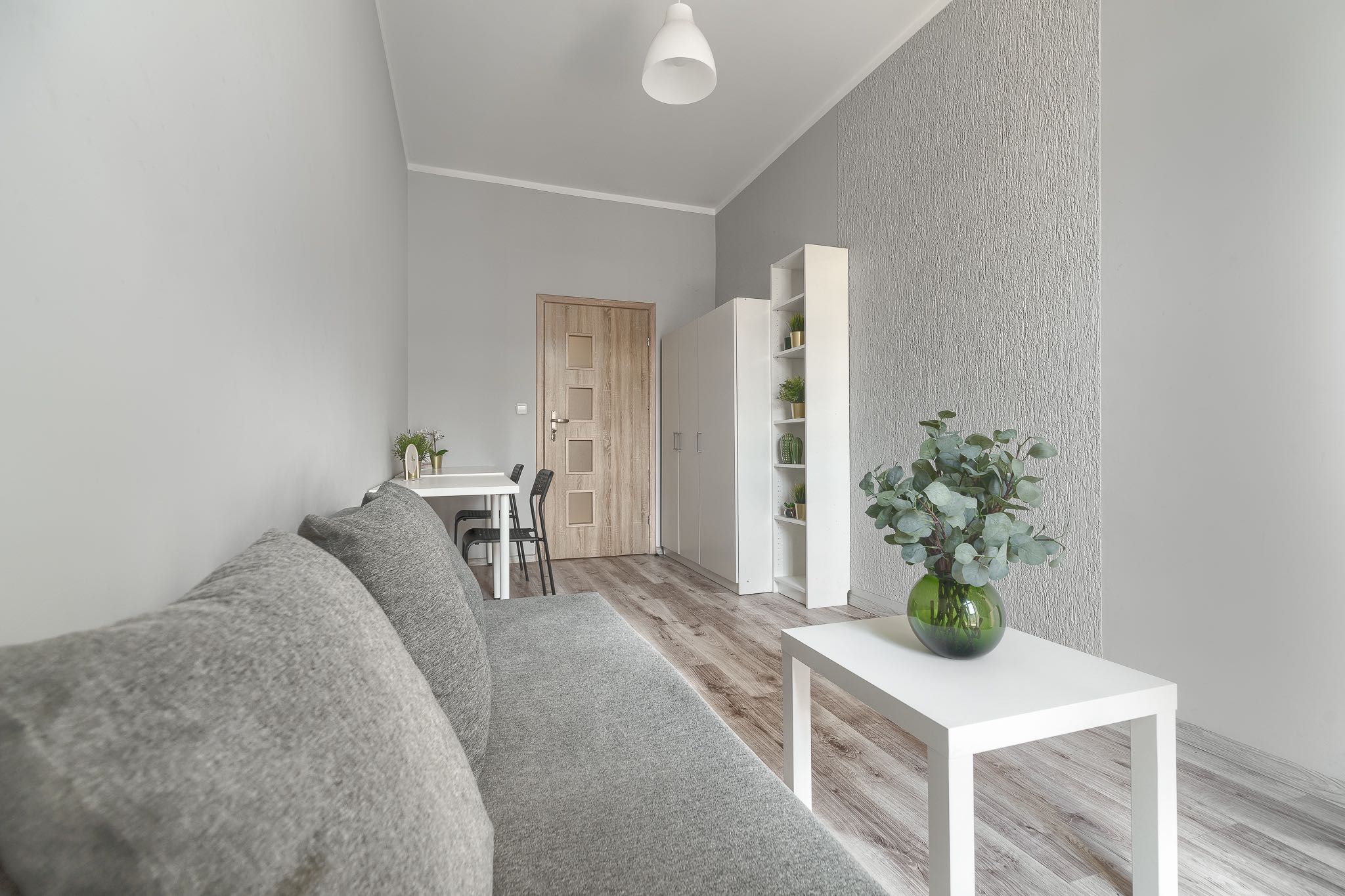 Duży pokój z balkonem w mieszkaniu damskim, Małkowskiego 14, Centrum