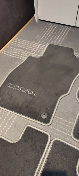 Oryginalne dywaniki CORSA D Opel welurowe ori