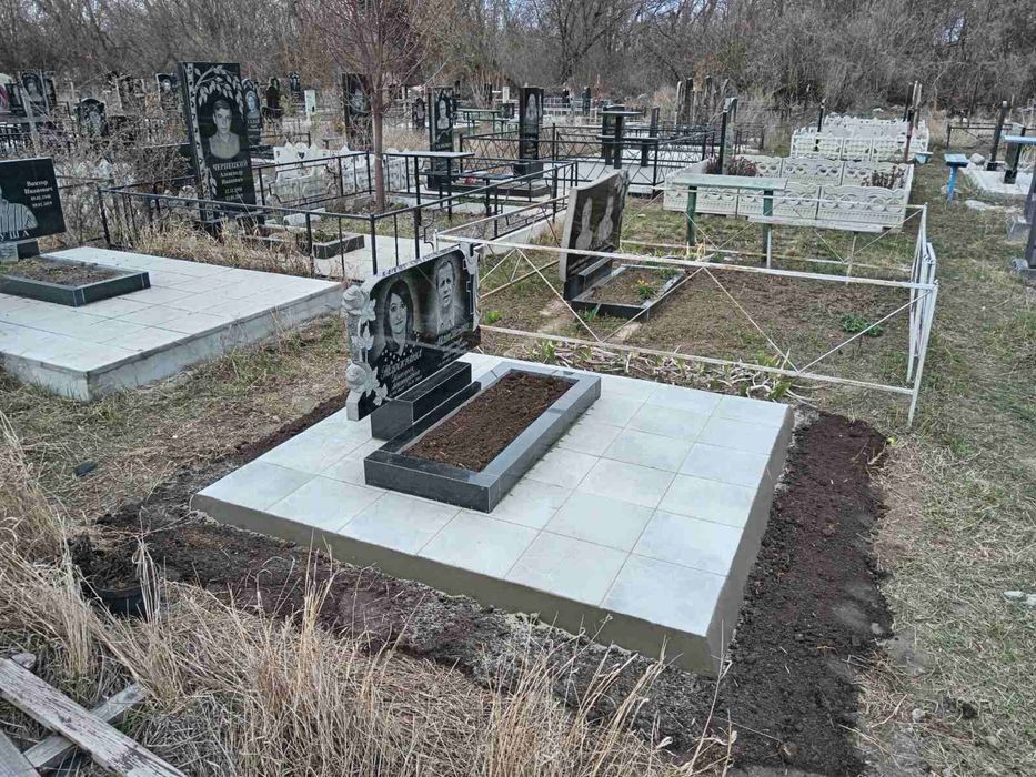 Гранітні памʼятники найкращі ціни