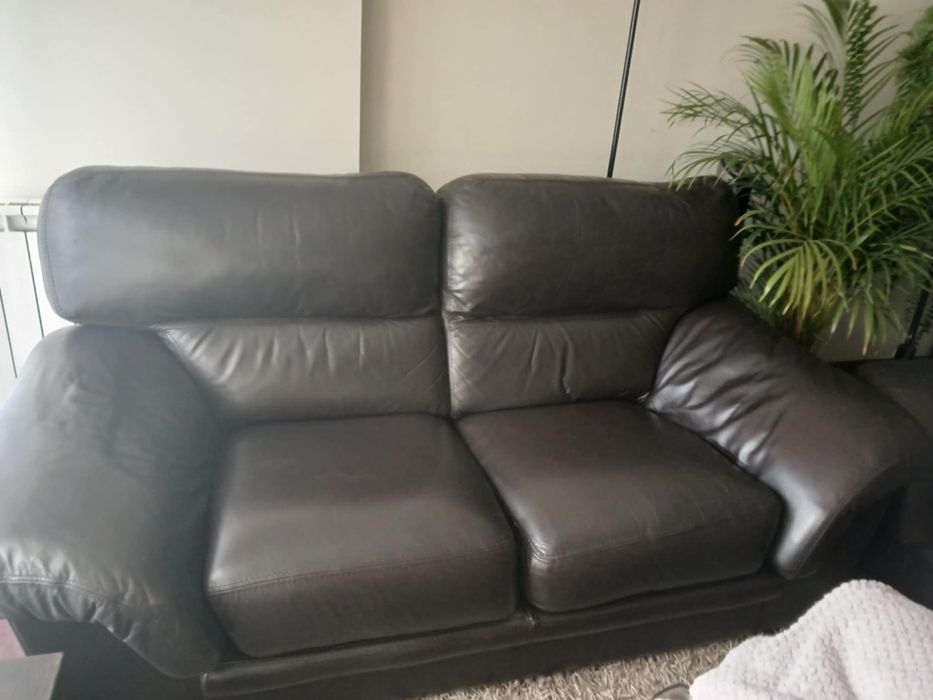 Dois sofás de sala iguais