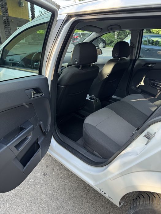свіжоприганий(вже на укр. номерах) Opel Astra H 2011 універсал 1.7 диз