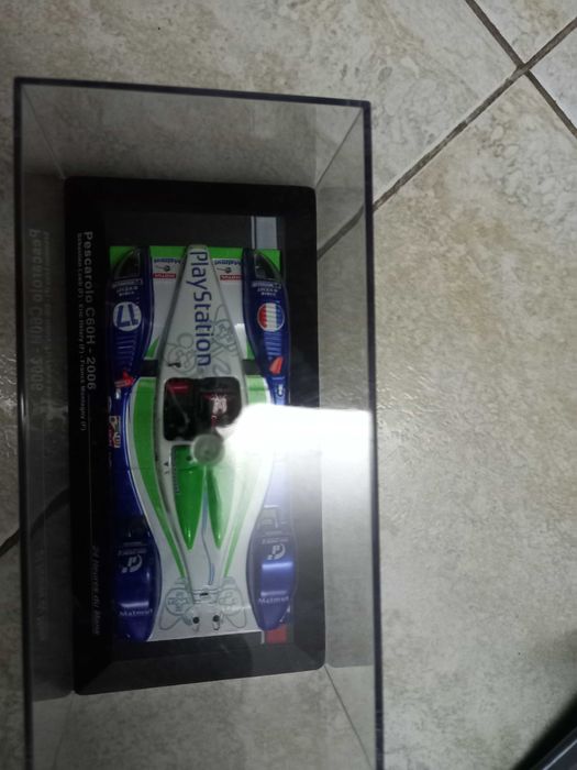 Carros em miniatura - Porsche, Toyota e Pescarolo