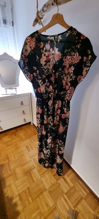 Macacão Preto Floral