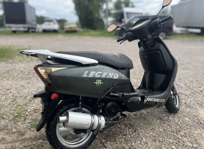 Скутер на ходу...