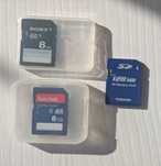 3 SD Cards 8G + 8G + 128 MB Sony SanDisk Cartões de Memória