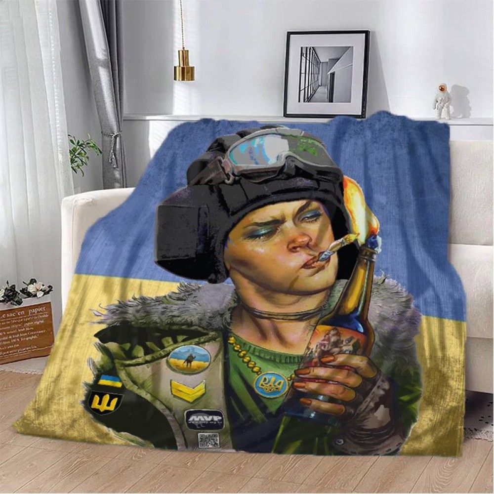 Теплі ковдри з різними малюнками