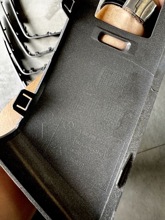 Накладка воздуховода на торпеду Sprinter W906 Crafter