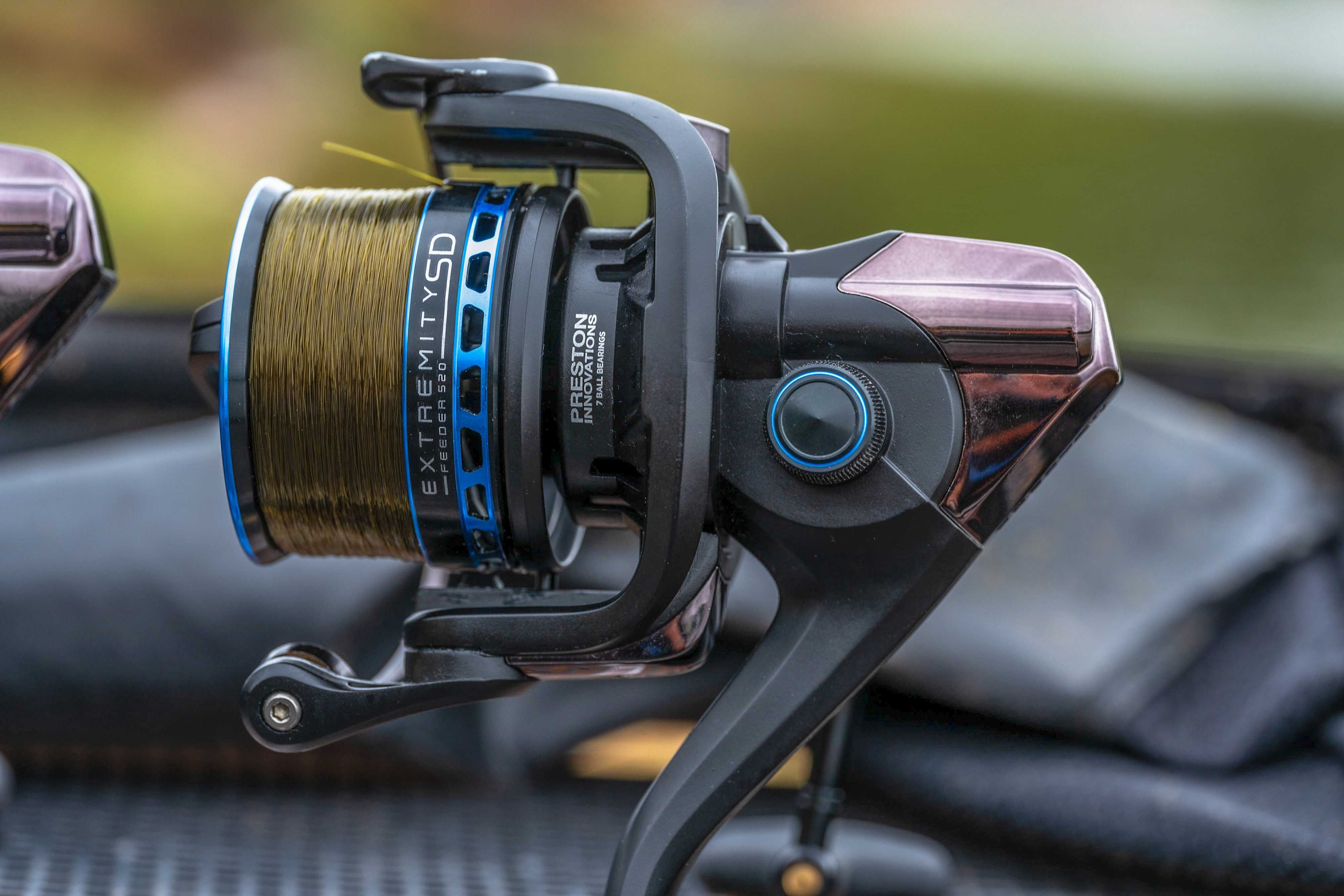 Kołowrotek Preston Extremity Feeder SD 520